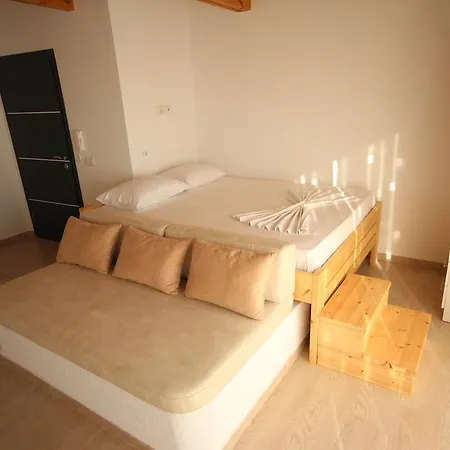 Nefeli Apartment *